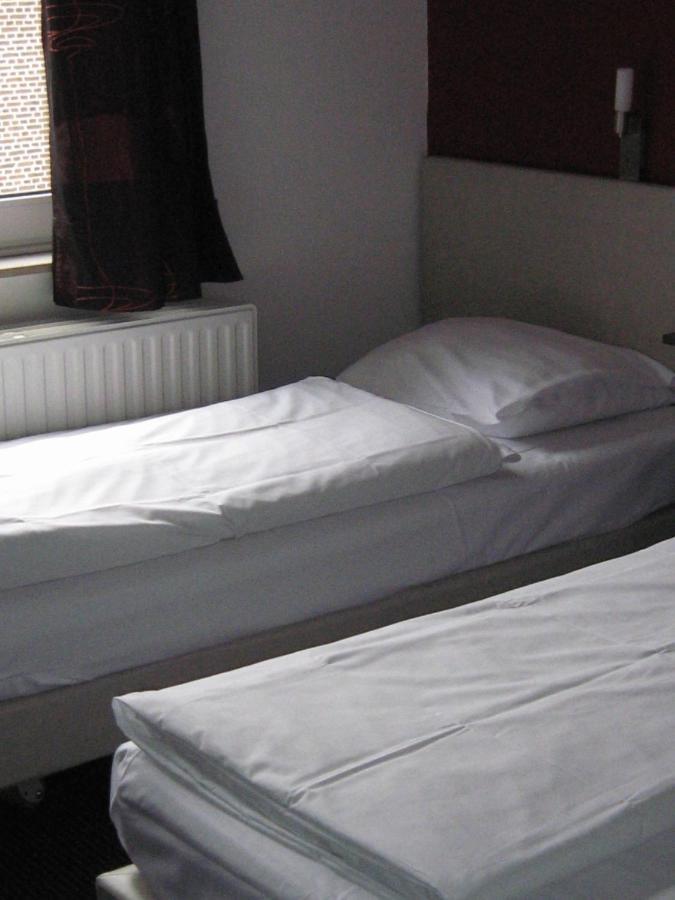 Hotel Admiraal Lanaken Oda fotoğraf